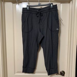 Women’s exercise yoga pants